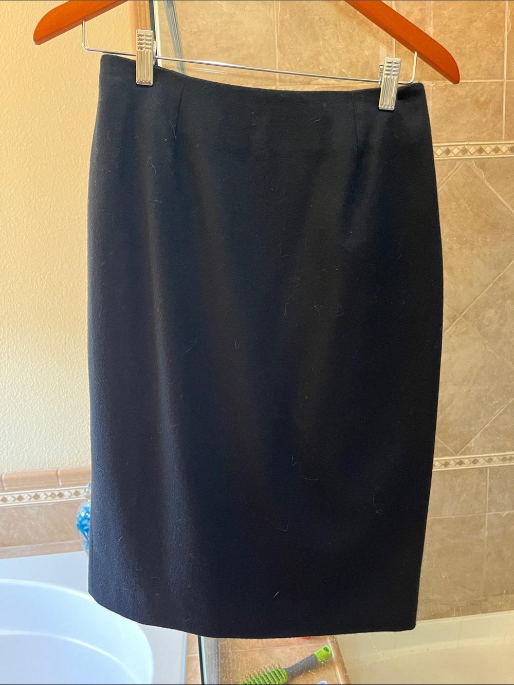 Classic Black Women's Pencil Skirt - Sleek Office Essential